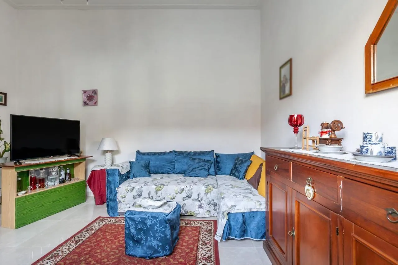 Viareggio Roomy House With Private Courtyard! Olaszország