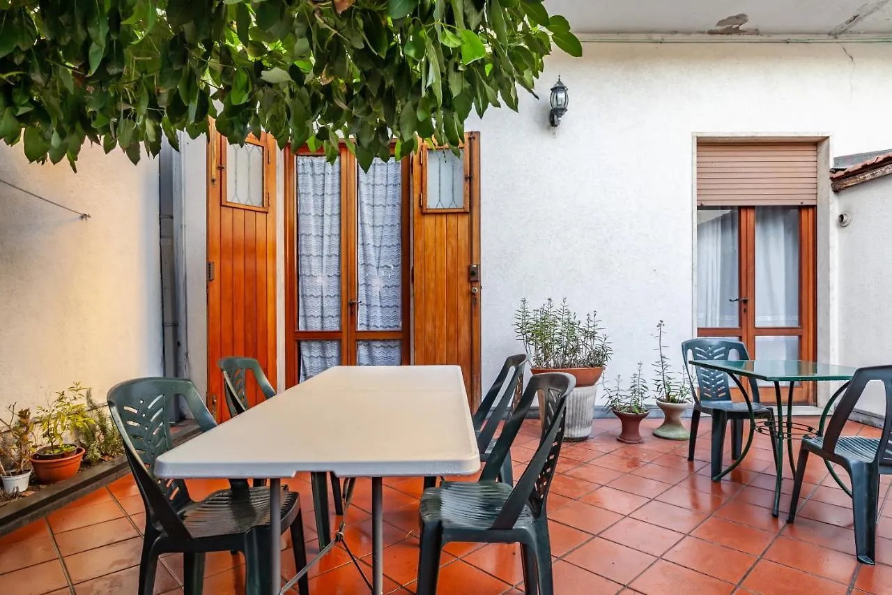 Viareggio Roomy House With Private Courtyard! 0*,  Italy