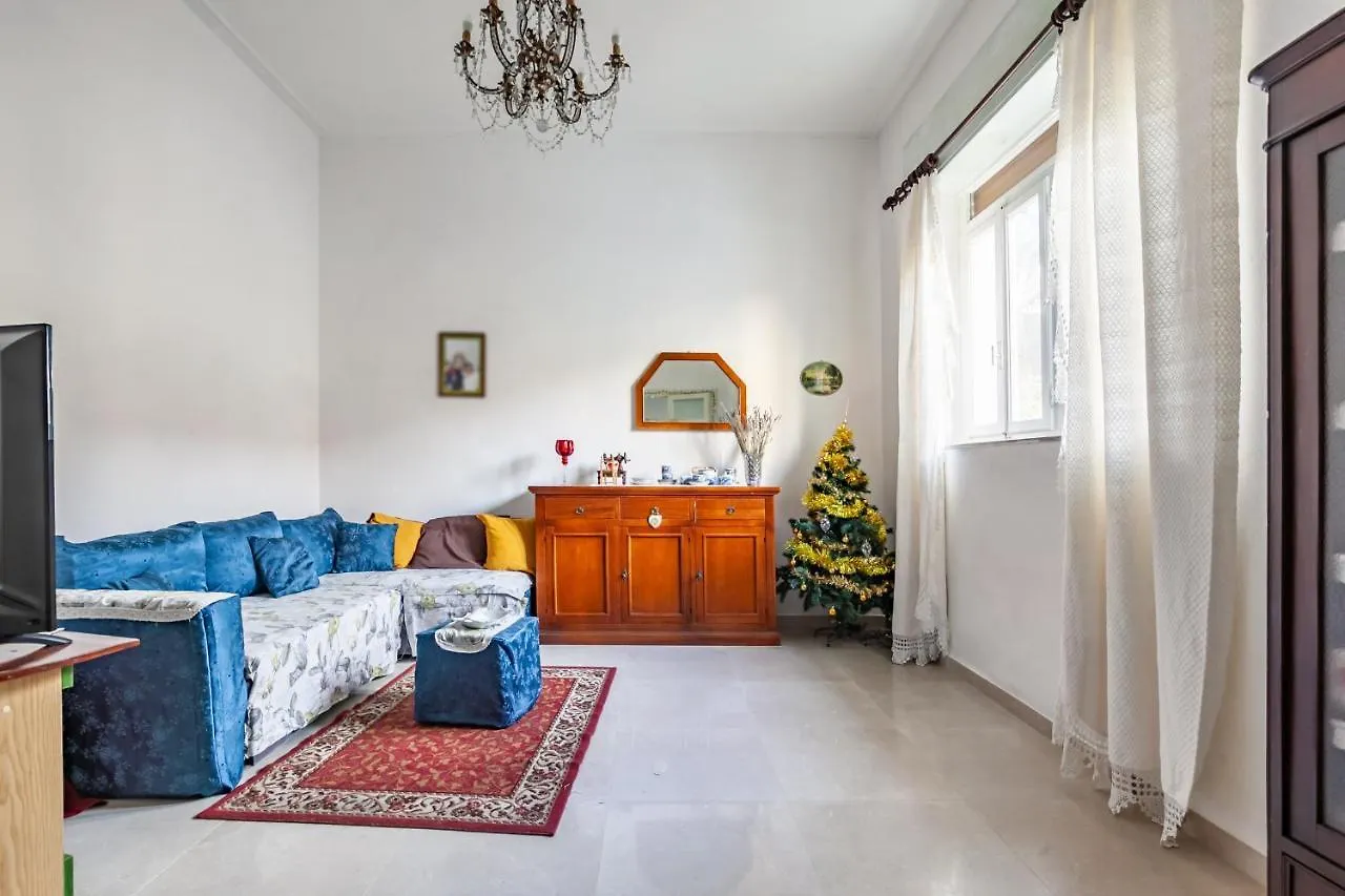 Viareggio Roomy House With Private Courtyard! Apartment