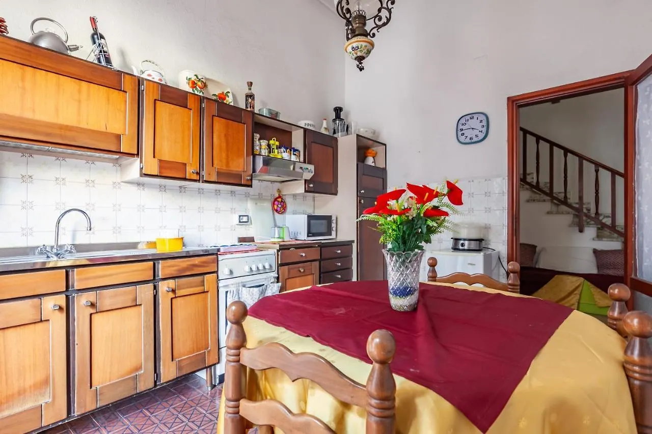 Apartman Viareggio Roomy House With Private Courtyard!
